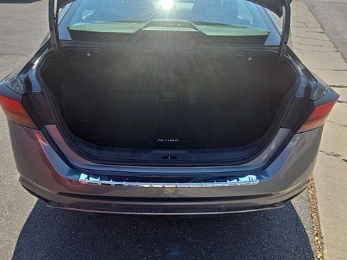 Used 2021 Nissan Altima 2.5 SV FWD image 25