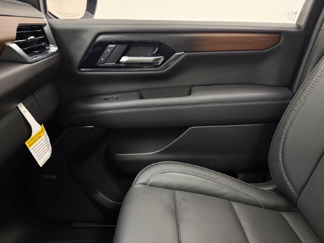 Used 2026 GMC Yukon Denali w/ Sun & Power Step Package RWD image 24