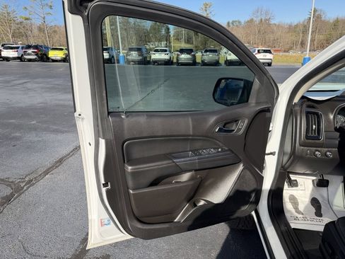 Used 2021 GMC Canyon AT4 w/ Trailering Package image 17