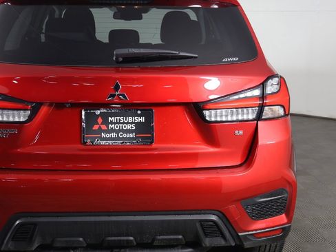 Used 2021 Mitsubishi Outlander Sport SE image 13