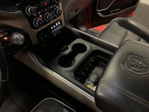 Used 2019 RAM 1500 Laramie image 39