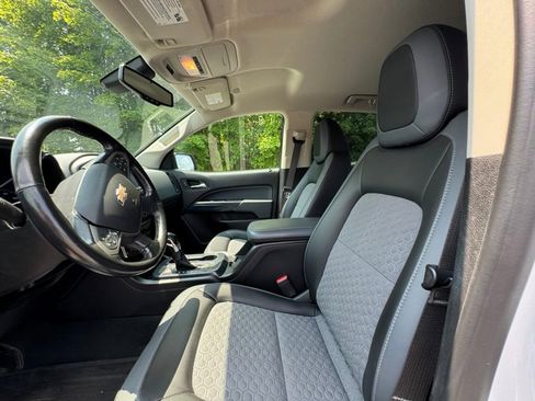 Used 2022 Chevrolet Colorado Z71 image 9