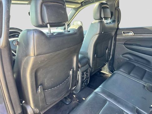 Used 2017 Jeep Grand Cherokee Limited AWD/4WD image 16