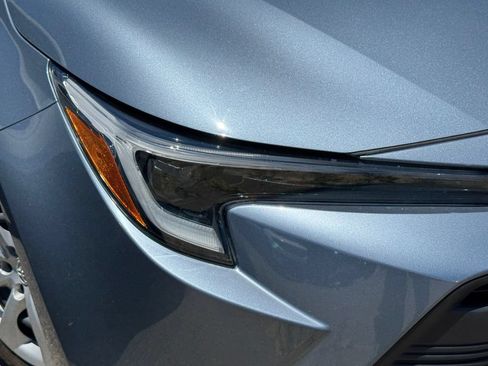 Used 2024 Toyota Corolla LE FWD image 3