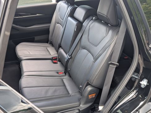 Used 2025 INFINITI QX60 Pure image 18