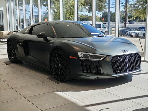Used 2018 Audi R8 V10 plus image 39