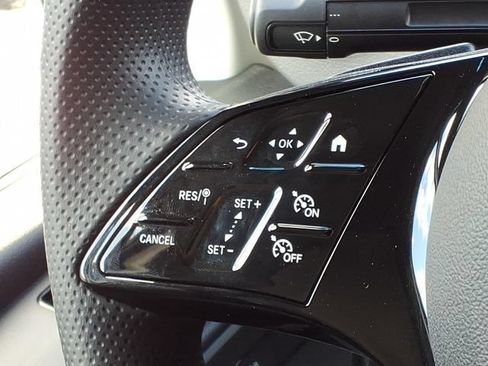 Used 2025 Mercedes-Benz Sprinter 2500 image 10