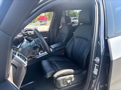 Used 2026 BMW X7 M60i AWD/4WD image 24