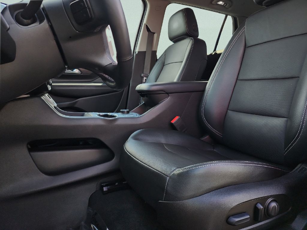 Used 2023 GMC Terrain SLT AWD/4WD image 21