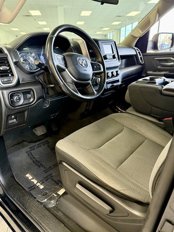 Used 2020 RAM 1500 Big Horn AWD/4WD image 12