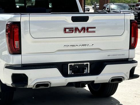 Used 2025 GMC Sierra 1500 Denali image 6