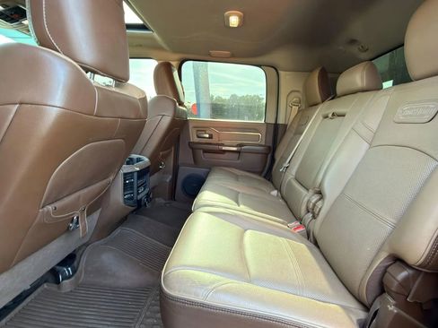 Used 2022 RAM 3500 Limited AWD/4WD image 37