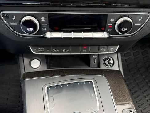 Used 2019 Audi Q5 2.0T Premium Plus w/ Premium Plus Package image 24