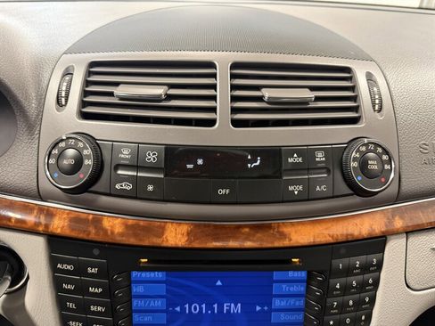 Used 2008 Mercedes-Benz E 320 BlueTEC Sedan image 19