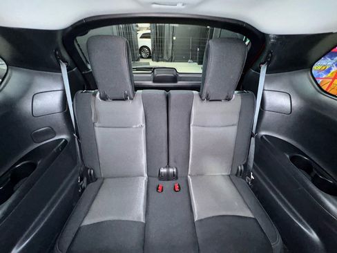 Used 2018 Nissan Pathfinder S image 32