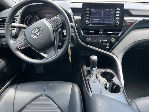 Used 2021 Toyota Camry SE FWD image 15