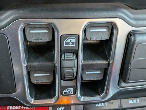 Used 2022 Jeep Wrangler Unlimited Rubicon w/ Safety Group image 27