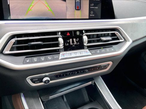 Used 2022 BMW X5 xDrive40i w/ Premium Package AWD/4WD image 15