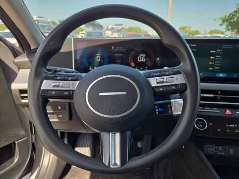 Used 2025 Hyundai Sonata SEL FWD image 22