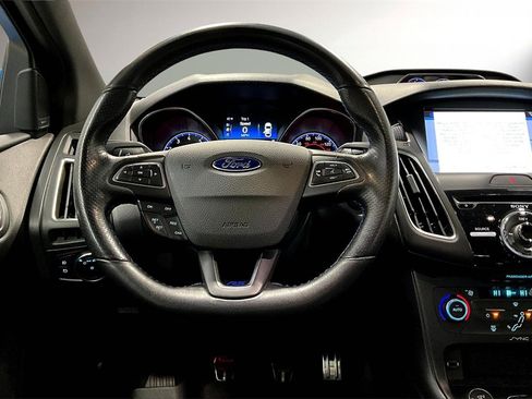 Used 2017 Ford Focus RS image 8