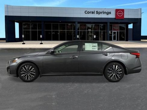 New 2026 Nissan Altima 2.5 SV w/ SV Premium Package FWD image 2