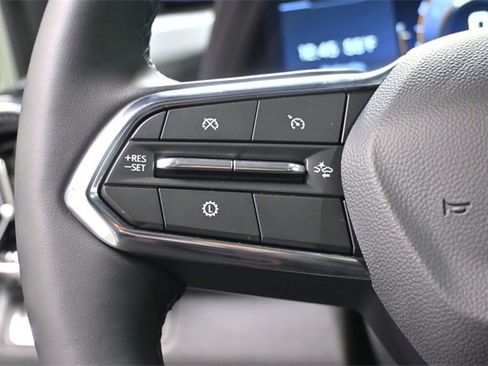 New 2026 Chevrolet Equinox LT w/ Convenience Package II image 19