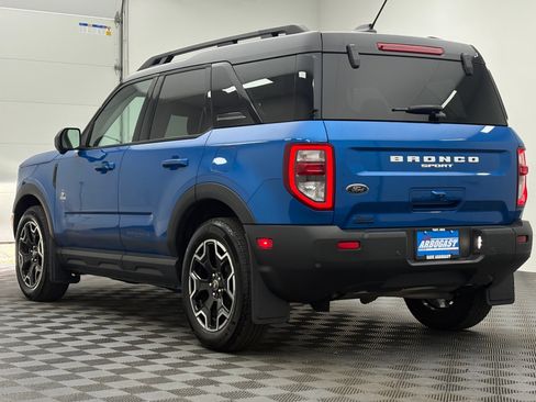 Used 2025 Ford Bronco Sport Outer Banks w/ Outer Banks Tech Package+ AWD/4WD image 12