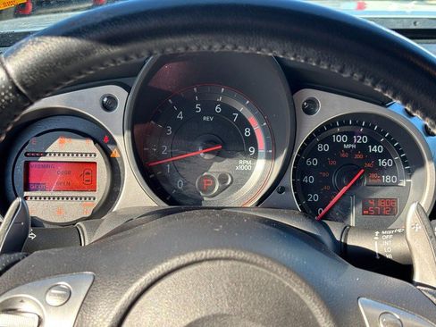 Used 2013 Nissan 370Z Coupe image 18