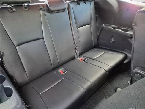 Used 2021 Toyota Highlander XSE FWD image 18