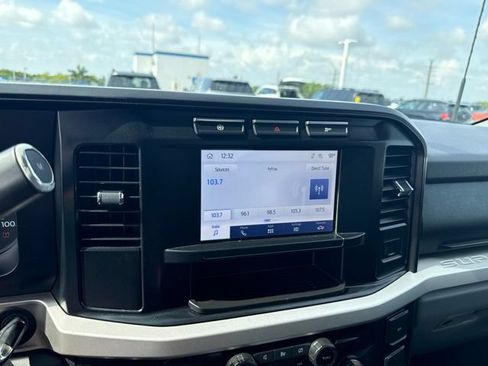 Used 2024 Ford F250 XLT AWD/4WD image 6