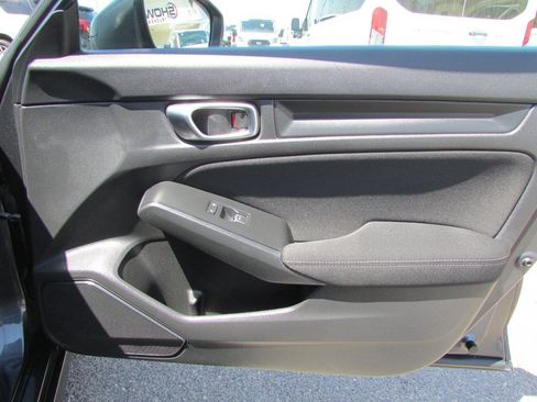Used 2022 Honda Civic Sport image 19