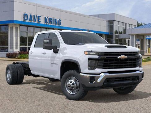 New 2026 Chevrolet Silverado 3500 W/T w/ WT Convenience Package AWD/4WD image 38