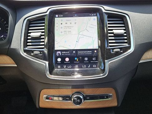 Used 2023 Volvo XC90 B6 Plus w/ Protection Package Premier AWD/4WD image 17