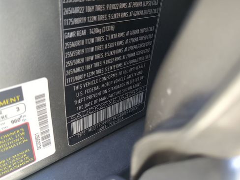 Used 2018 Jaguar F-PACE Prestige image 35