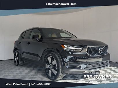Used 2019 Volvo XC40 T5 Momentum
