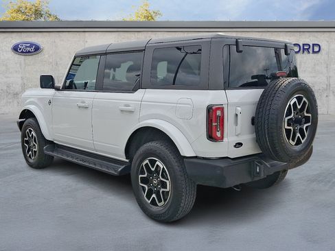 Used 2025 Ford Bronco Outer Banks AWD/4WD image 4