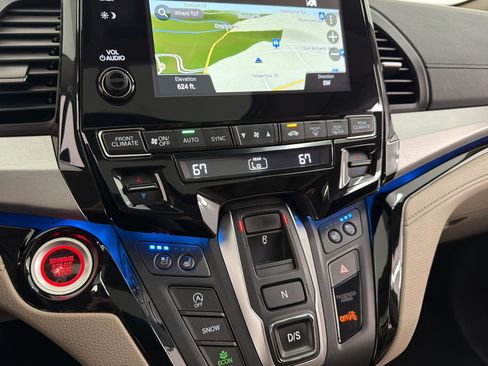 Used 2018 Honda Odyssey Elite image 21