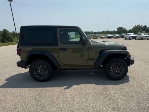 New 2025 Jeep Wrangler Sport S image 9