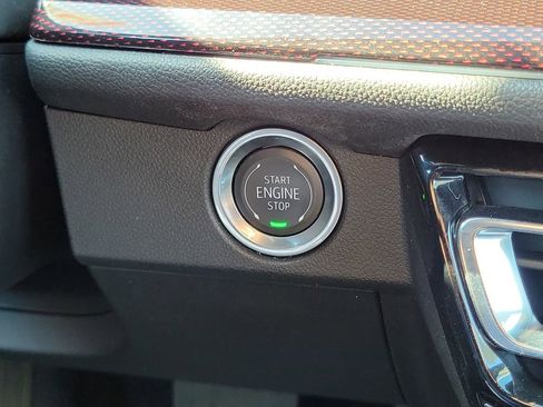 Certified 2024 Chevrolet Traverse RS w/ LPO, Floor Liner Package image 11