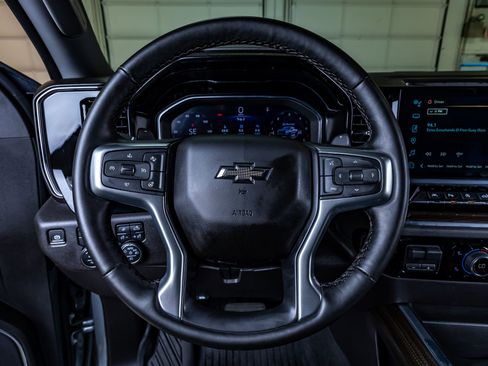 Used 2024 Chevrolet Silverado 1500 LT Trail Boss w/ LT Trail Boss Premium Package AWD/4WD image 19