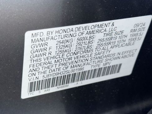 Used 2025 Acura MDX FWD image 29