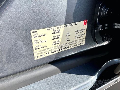Used 2013 Tesla Model S image 34