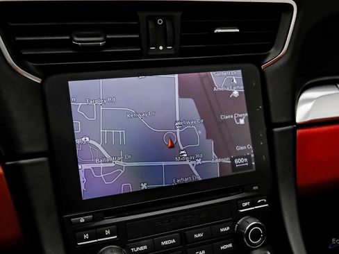 Used 2019 Porsche 911 Turbo image 65