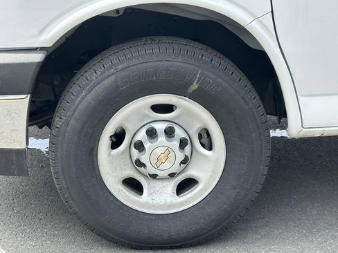 New 2025 Chevrolet Express 3500 w/ Power Convenience Package image 6