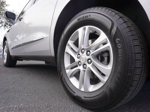 Certified 2021 Buick Enclave Essence w/ Sound and Sites Package image 6