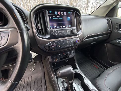 Used 2017 GMC Canyon SLE w/ All Terrain Package image 27