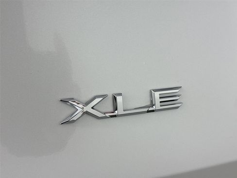 Certified 2024 Toyota Grand Highlander XLE image 11