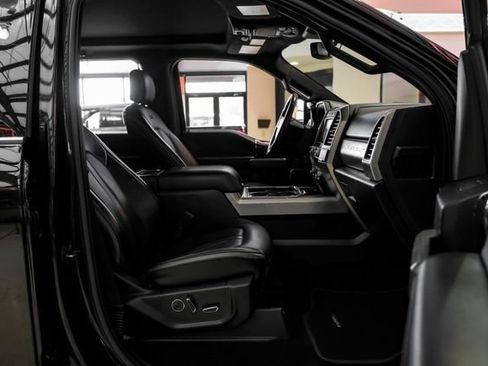 Used 2020 Ford F250 Platinum w/ FX4 Off-Road Package AWD/4WD image 29