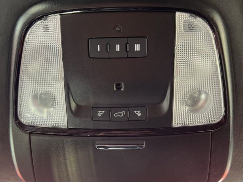 Used 2021 Dodge Durango SRT Hellcat w/ SRT Interior Appearance Group image 24