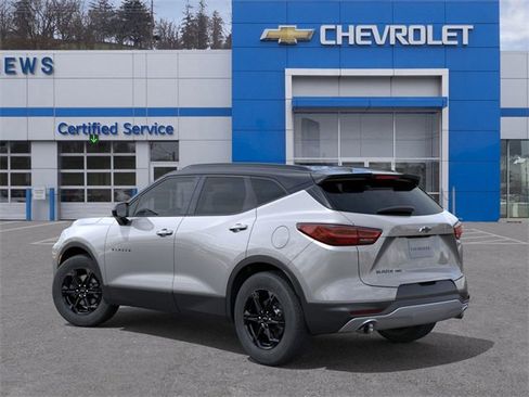 New 2025 Chevrolet Blazer LT w/ Convenience Package image 3